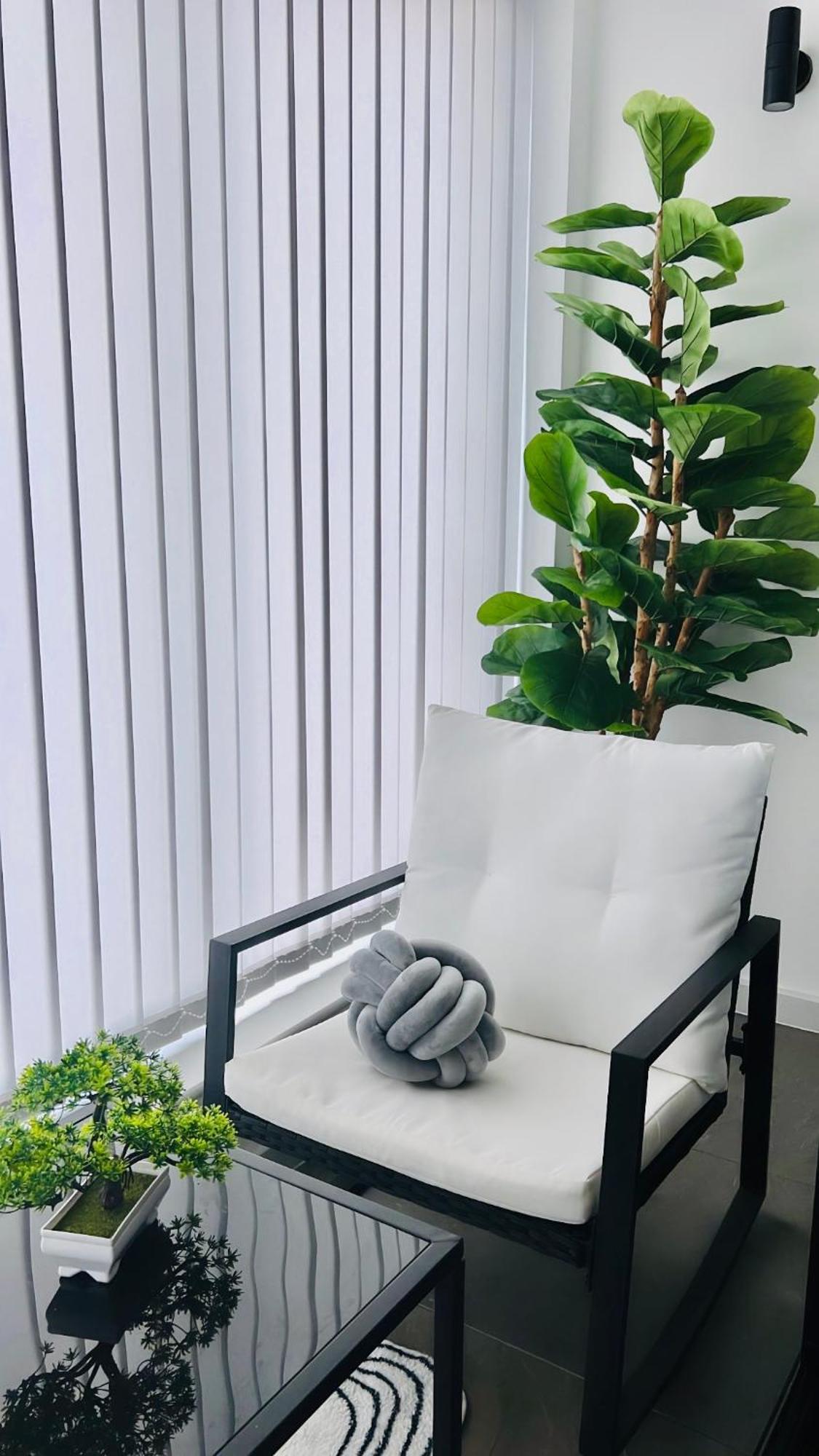 Apartment Luxxe With Parking, Prime Location London